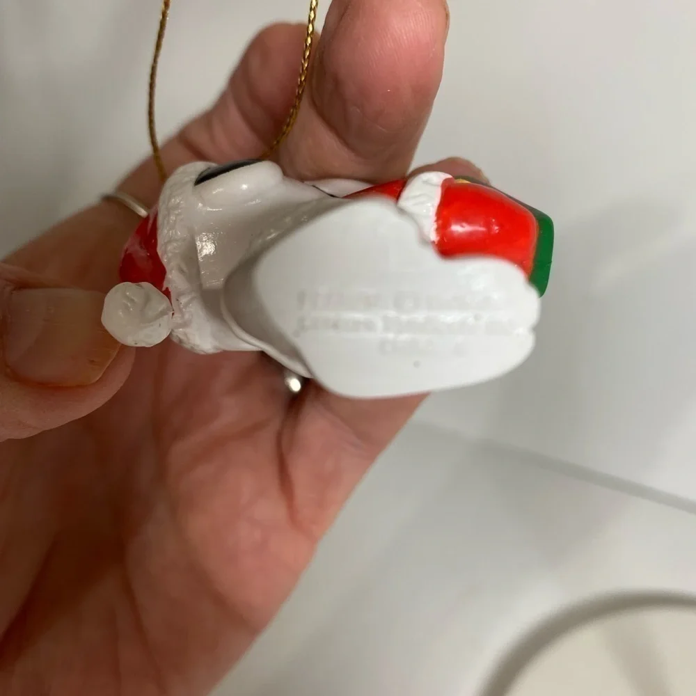 Snoopy Santa Gift Box Peanuts 2.8